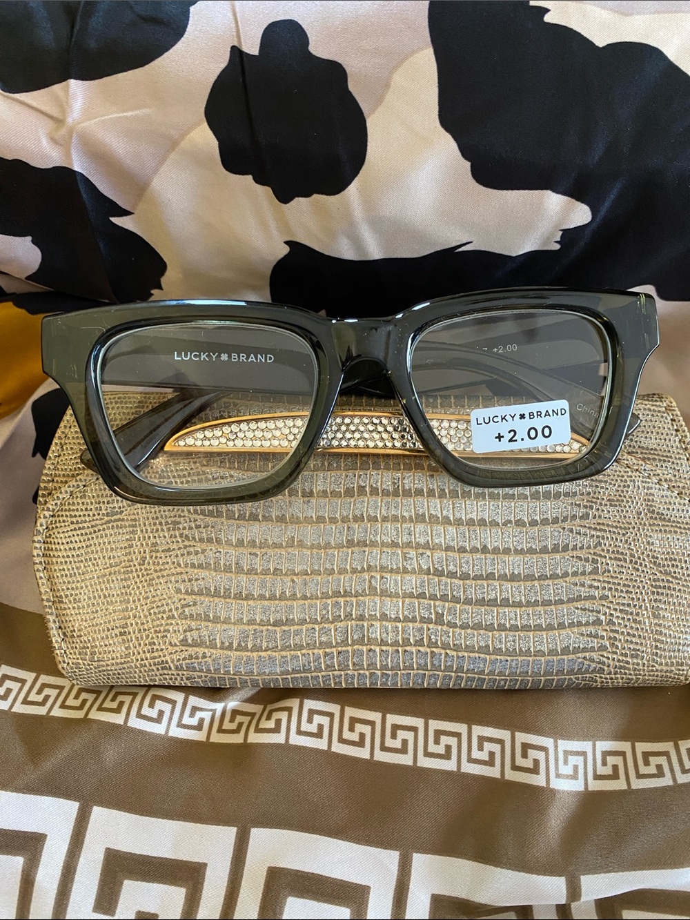 Lucky Brand Milky Green Unisex Fashionable Frames + 2 Readers NWT